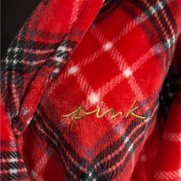 NWOT PINK Victoria’s Secret red plaid fluffy robe, Size XL/XXL - Picture 3 of 15